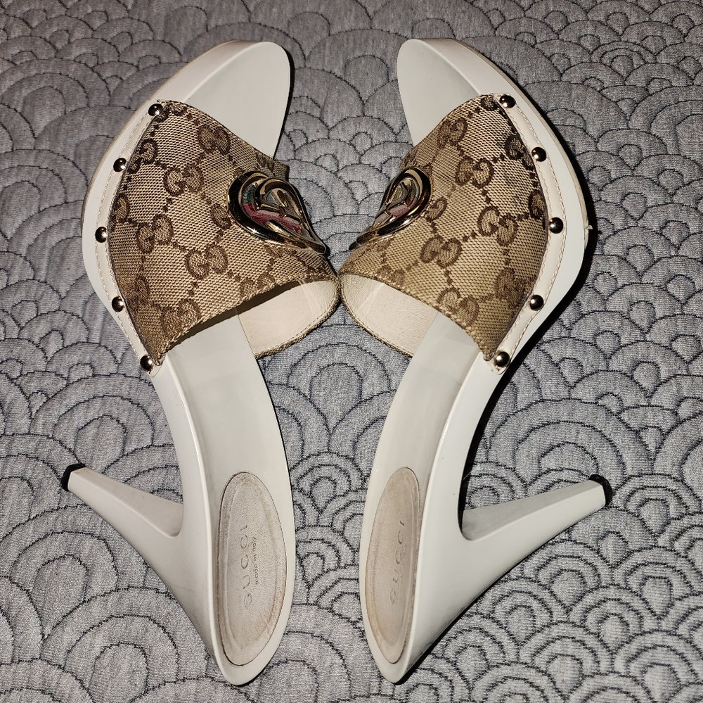 Gucci clogs